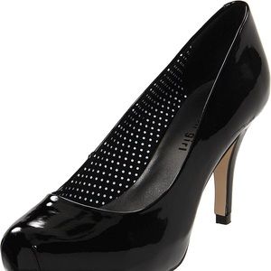 Madden Girl Shiny Black Pumps